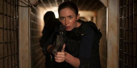 emily blunt nudity|Why Emily Blunt Fought To Remove Her Nude Scene From Sicario